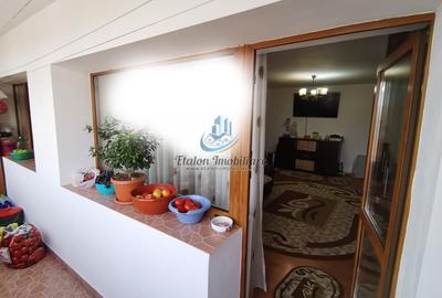 Apartament 3 camere, decomandat, 1 Mai - 2