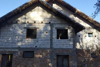 Casă cu 5 camere în Păușești - 10