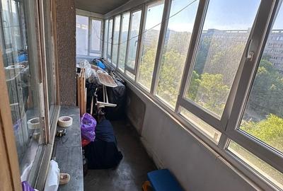 Apartament cu 3 camere semidecomandat în Lujerului