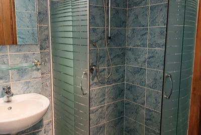 Garsonieră decomandată în Astra