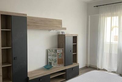 Apartament cu 2 camere decomandat în Micro 16 - 4