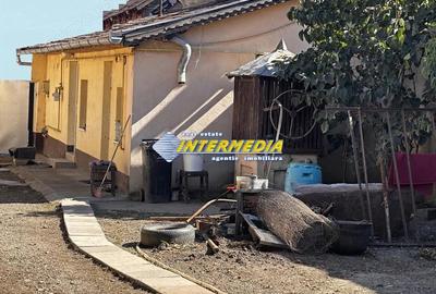 Casa veche cu Anexe cu 1313 mp Teren in Lancram centru la asfalt toate utilitatiile - 5