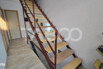 Casă cu 4 camere în Central - 2