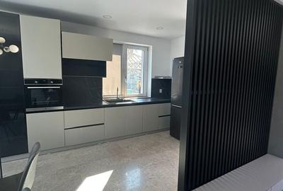 Casă cu 2 camere cu Teren 341 Mp în Bucium - 8