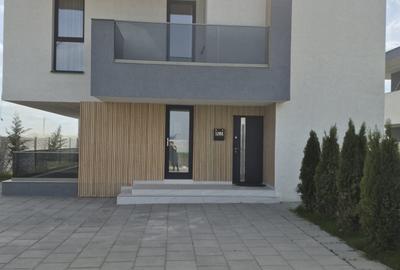 Casă individuală cu 4 camere cu Canalizare în Domnești - 2