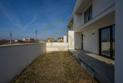 Casă cu 5 camere cu Teren 250 Mp în Ghermănești - 4