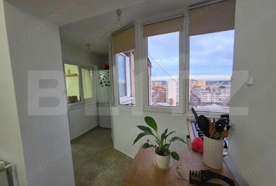 Apartament 3 camere, 74 mp, zona Micro 5 - 1