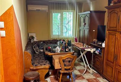 Apartament cu 4 camere decomandat, mobilat în Circumvalațiunii - 9