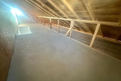 Duplex cu 4 camere cu Canalizare în Central - 19