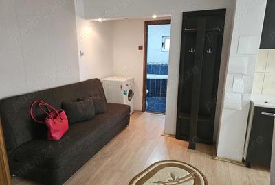 Vand apartament cu 2 camere , transformat in 3 - 3