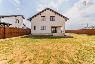 Vila moderna noua de vanzare in Sanleani - 18