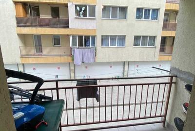 Apartament cu 3 camere semidecomandat în Florești - 2
