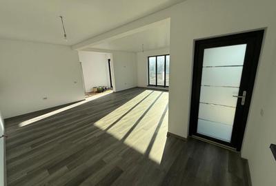 Casă cu 4 camere în Central - 7