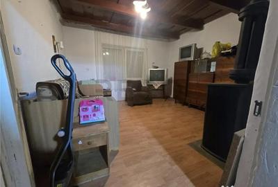Casă cu 2 camere cu Teren 2685 Mp în Tăut - 8