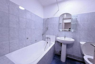 Garsoniera spa?ioasa ?i complet renovata Zona Liceul Teoretic Ion Barbu - 3
