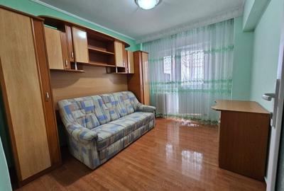 Apartament cu 4 camere semidecomandat, mobilat în Apărătorii Patriei - 7