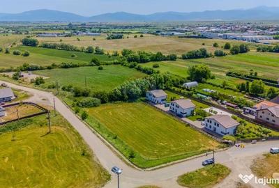 Teren de 1650 mp, în Hărman - 4