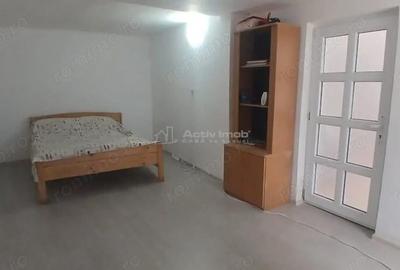 Casă cu 8 camere cu Teren 653 Mp în Central - 6