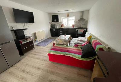 Casă cu Teren 1200 Mp în Blejoi - 3