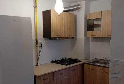 Apartament cu 3 camere semidecomandat în Sântandrei - 2
