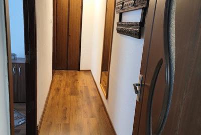 Apartament cu 3 camere decomandat în Astra - 10