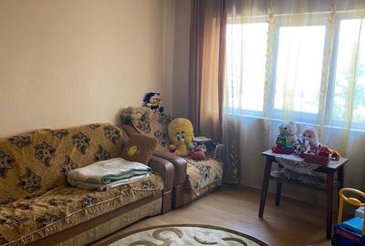 Apartament cu 3 camere semidecomandat în Central - 8