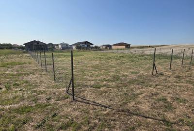 Teren de 676 mp, în Exterior Vest