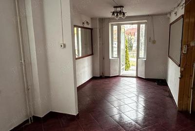 Spațiu comercial, de 38 mp, în Exterior Vest - 5