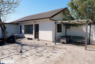 Casă cu 6 camere cu Teren 3700 Mp în Central - 3