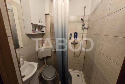 Garsoniera decomandata etaj intermediar 1 zona Vasile Aaron - 3