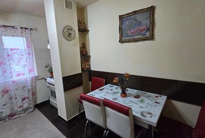 Vand apartament 3 camere Alfa etaj 1 - 1