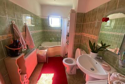 Apartament cu 4 camere decomandat în Petros - 4