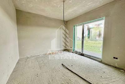 Casă individuală cu 3 camere cu Canalizare în Moșnița Nouă