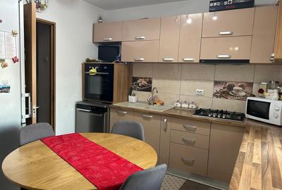 Apartament cu 3 camere decomandat în 1 Decembrie - 6