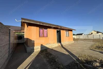 Casă cu Teren 481 Mp în Malu Mare - 2