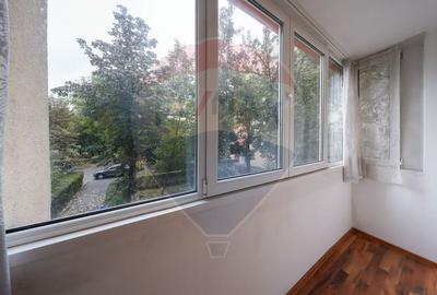 Apartament cu 2 camere de vânzare în zona Tractorul - 16