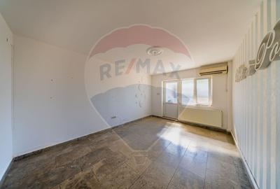 Spatiu comercial 3 camere pe Malul Muresului - 2