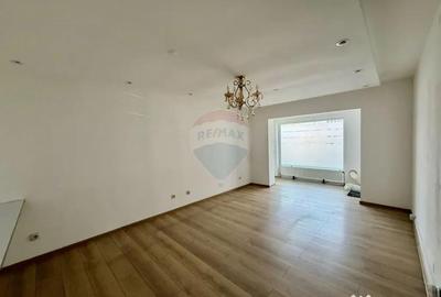 Spațiu comercial, de 100 mp, în Central