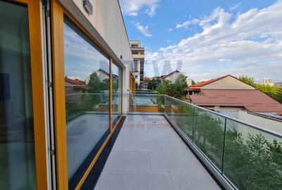 Apartament 3 camere cu terasa 10 mp, bloc boutique in zona Domenii
