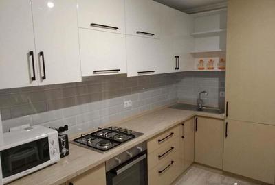Apartament cu 2 camere decomandat în Universitate - 1