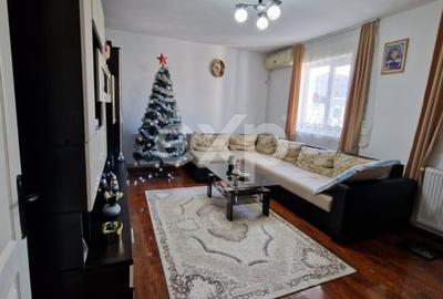Apartament cu 2 camere decomandat, mobilat în Micro 6 - 7