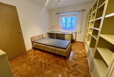 Apartament spatios 4 camere in cartierul Strand - 2