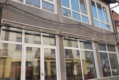 Spațiu comercial, de 100 mp, în Caransebeș