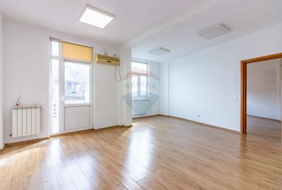 Apartament cu 3 camere semidecomandat în Cișmigiu - 10