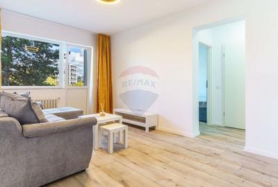 3 camere, totul nou, et 2/4, est, la cheie, comision 0 - 2