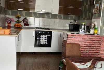 Casă cu 3 camere în Crevedia - 1