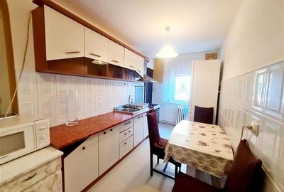 Decomandat cu 2 bai, structura aerisita, Centrul Civic, Brasov - 11