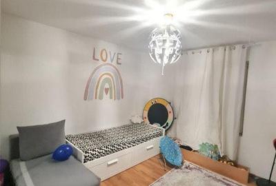 Apartament cu 3 camere semidecomandat, mobilat în Florești - 4