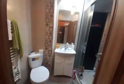 Apartament cu 3 camere semidecomandat în Central - 2