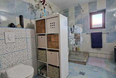 Casa de Vanzare P+1 In Agigea Teren 400mp Garaj - 42